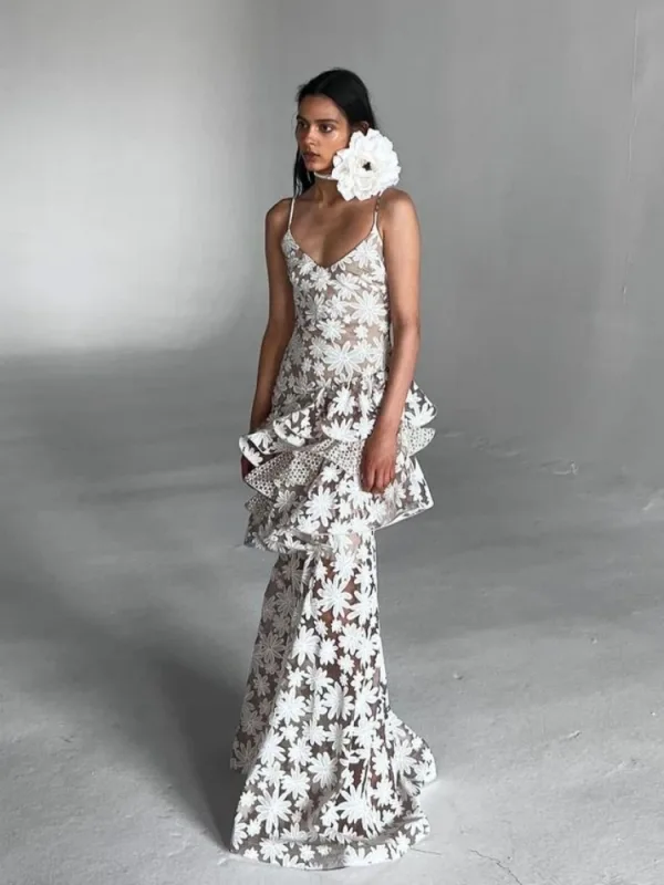 Sexy Sleeveless Floral Tiered Lace Maxi Dress With Choker Women Elegant Strpas Printed White Dress - Image 2